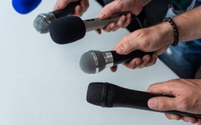 Facturation électronique : une tolérance pour les intermédiaires de presse ?